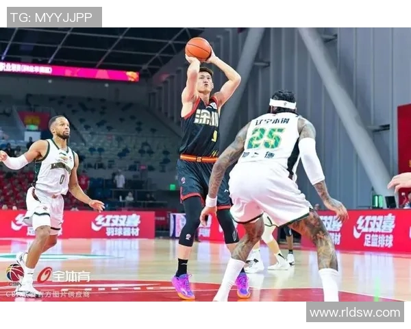 贺希宁：从篮球新星到职业生涯的辉煌转折与成长之路