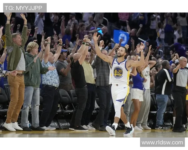 勇士与国王季前赛精彩集锦回顾展现球员风采与战术对决 勇士与国王季前赛精彩集锦回顾展现球员风采与战术对决